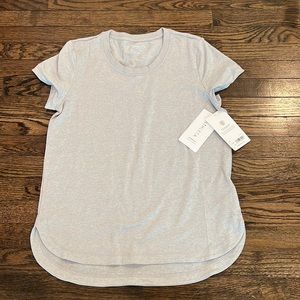 NWT Athleta Uptempo T Shirt - Gray Size M
